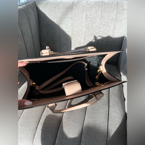 Prada Bag - Picture 3 of 4